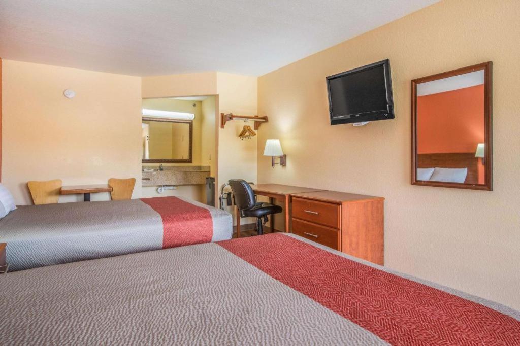 Rodeway Inn & Suites Macon Luaran gambar