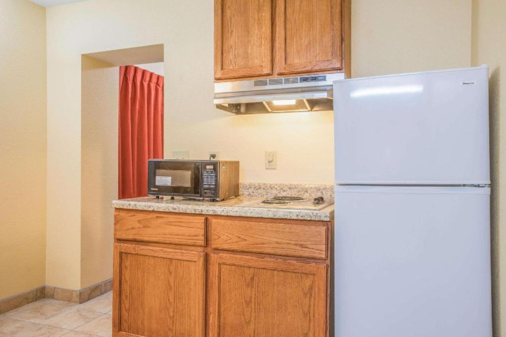 Rodeway Inn & Suites Macon Luaran gambar