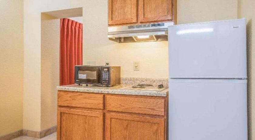 Rodeway Inn & Suites Macon Luaran gambar